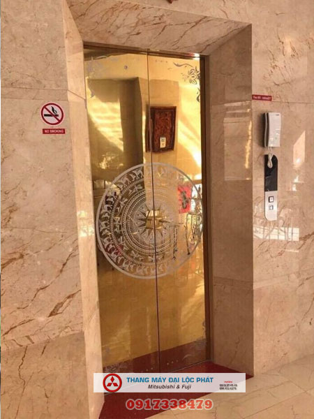 thang máy dành cho quán karaoke 11
