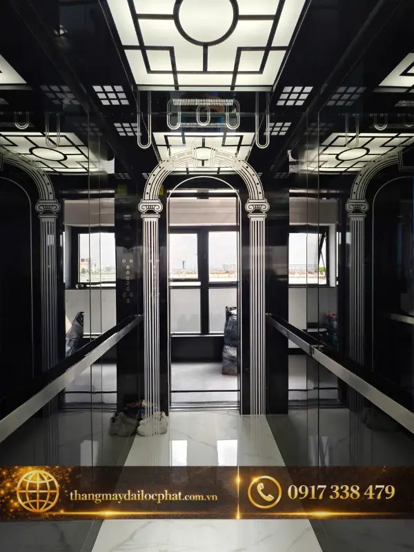 Cabin thang máy kính nhìn từ bên trong ra sảnh tầng