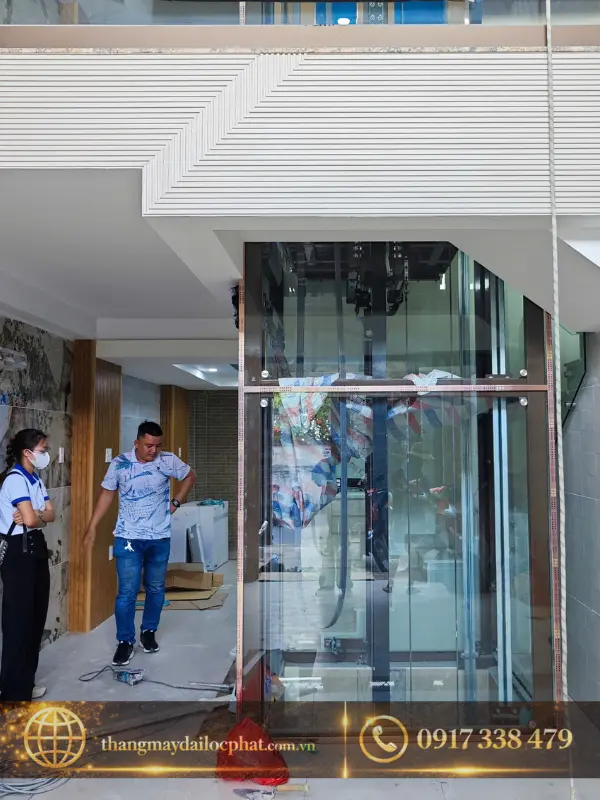 khách sạn cao cấp được lắp đặt thang máy tải khách Đại Lộc Phát