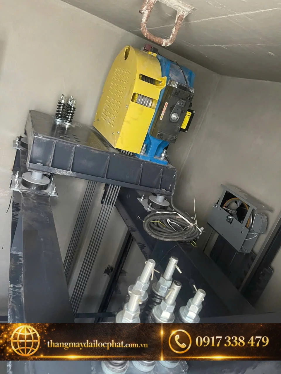 Máy kéo Mitsubishi động cơ nam châm vĩnh cửu tuổi thọ cao