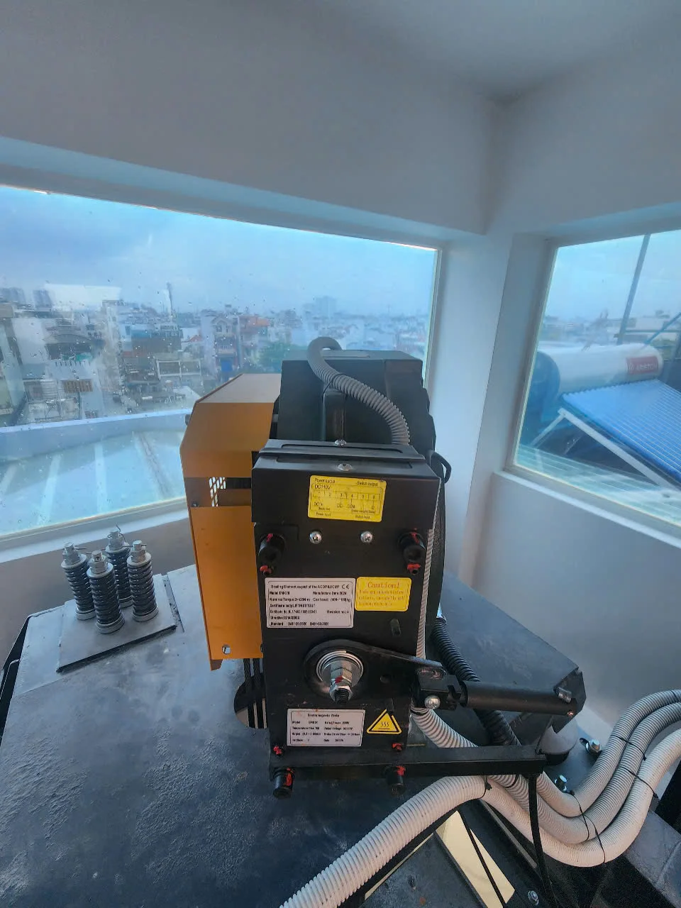 Tủ điều khiển Mitsubishi chính hãng tủ điều khiển thang máy mitsubishi linh kiện chính hãng nhật bản